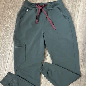 FIGS Zamora LIMITED EDITION Bonsai green high waisted jogger scrub pants, Small